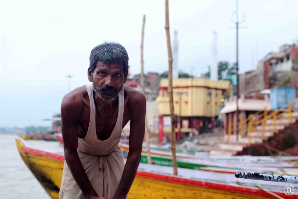 Viaje a India, itinerario para 12 días a un destino único
 el barquero de varanasi