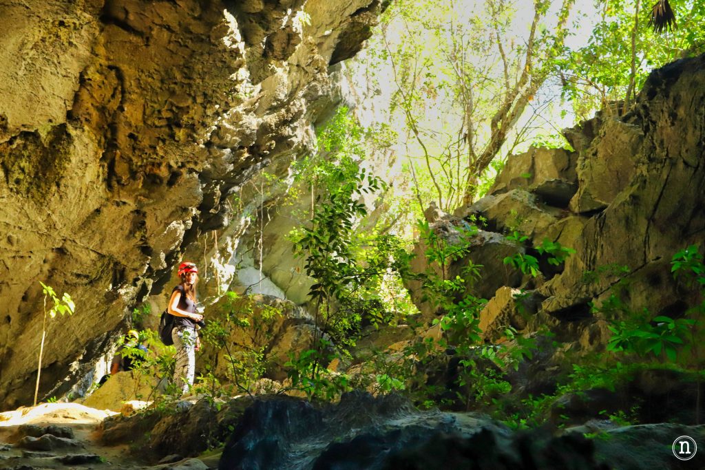 cueva de santo tomas interior