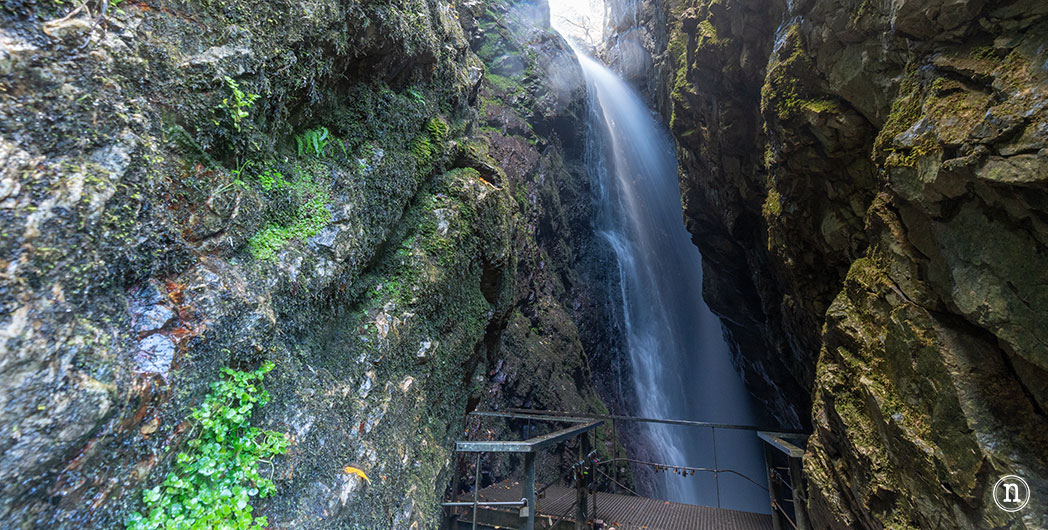 Rutas de Senderismo en León Cola de caballo Nocedo de Curueño, León
