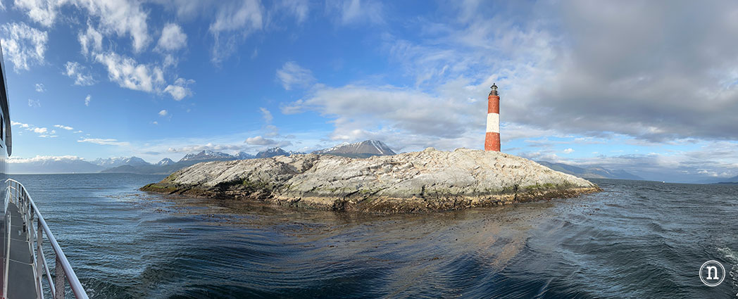Canal Beagle y Faro Les Éclaireurs, navegando en el fin del mundo
