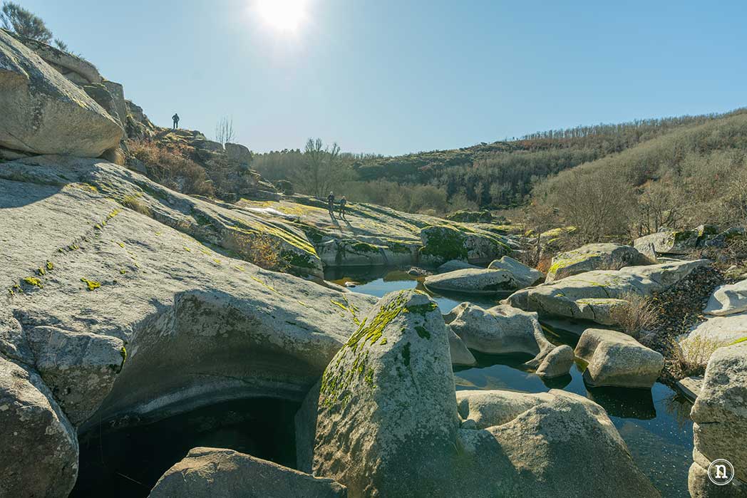 Ollas de la Sapa, río Alagón, el acueducto y Monleón