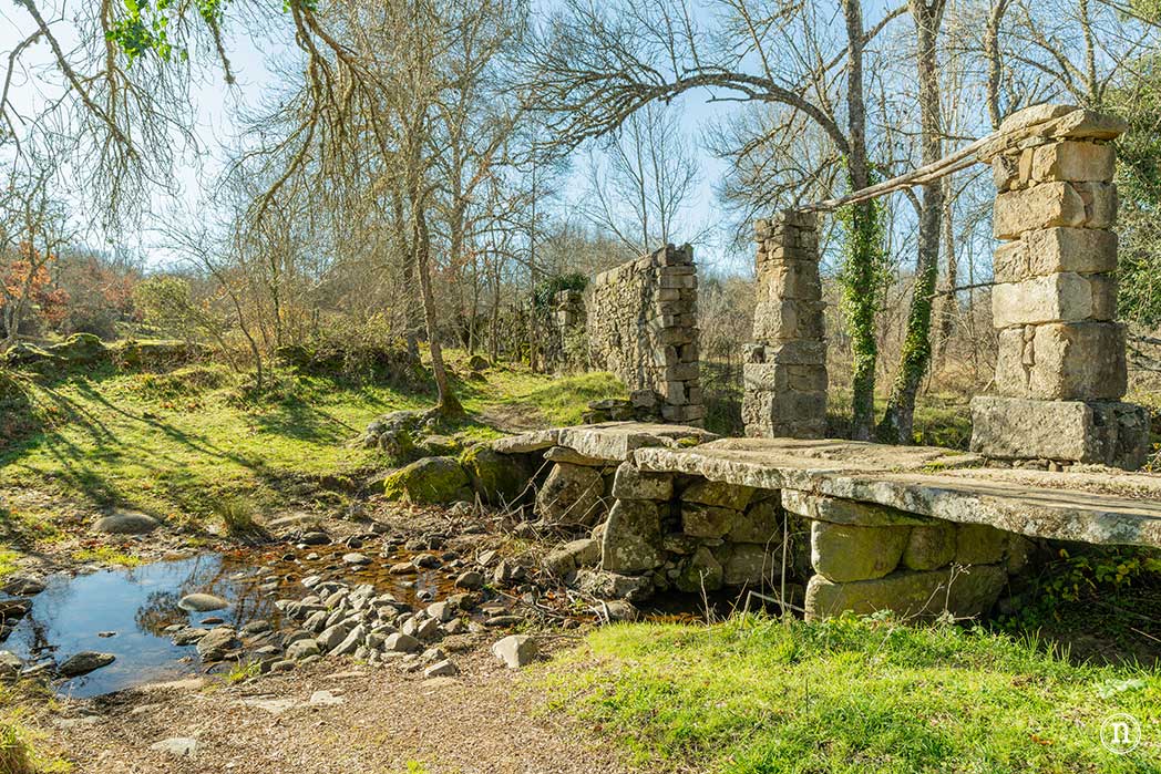 Ollas de la Sapa, río Alagón, el acueducto y Monleón