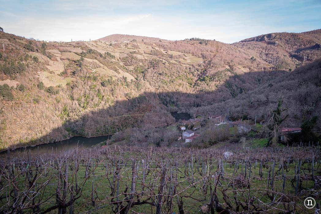 Pasarelas del río Mao y necrópolis de San Vítor en la Ribeira Sacra