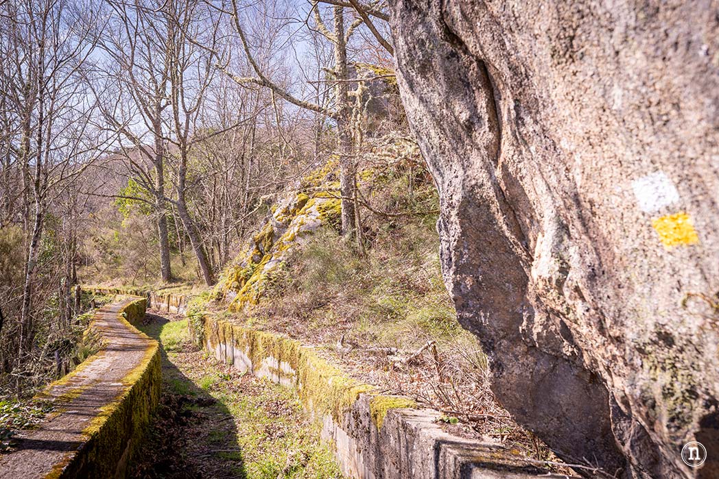 Pasarelas del río Mao y necrópolis de San Vítor en la Ribeira Sacra