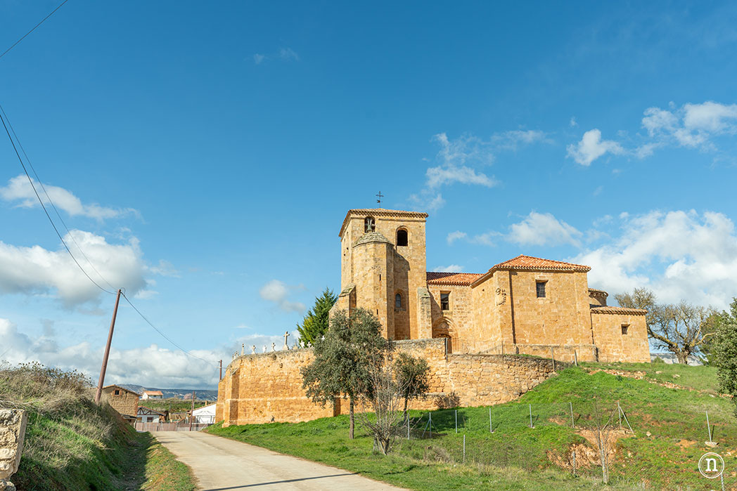 Ruta de los almendros en Poza de la Sal