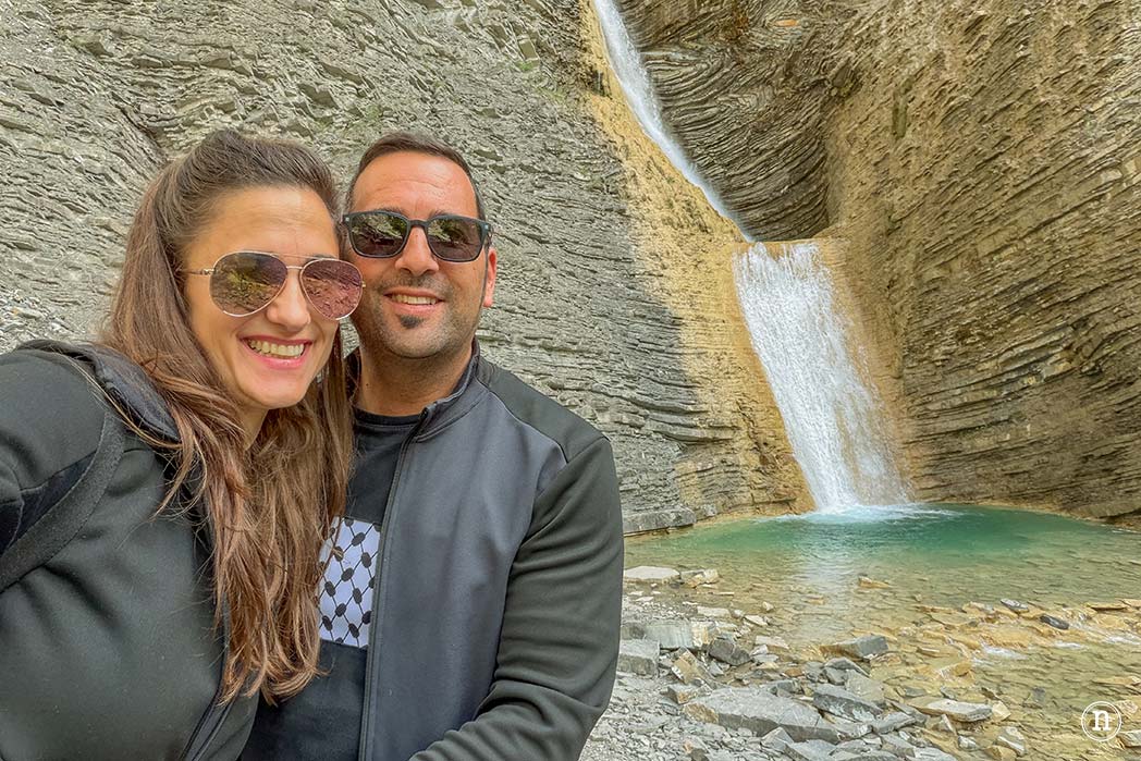 Cascada de Orós Bajo en el corazón del Valle de Tena, Huesca