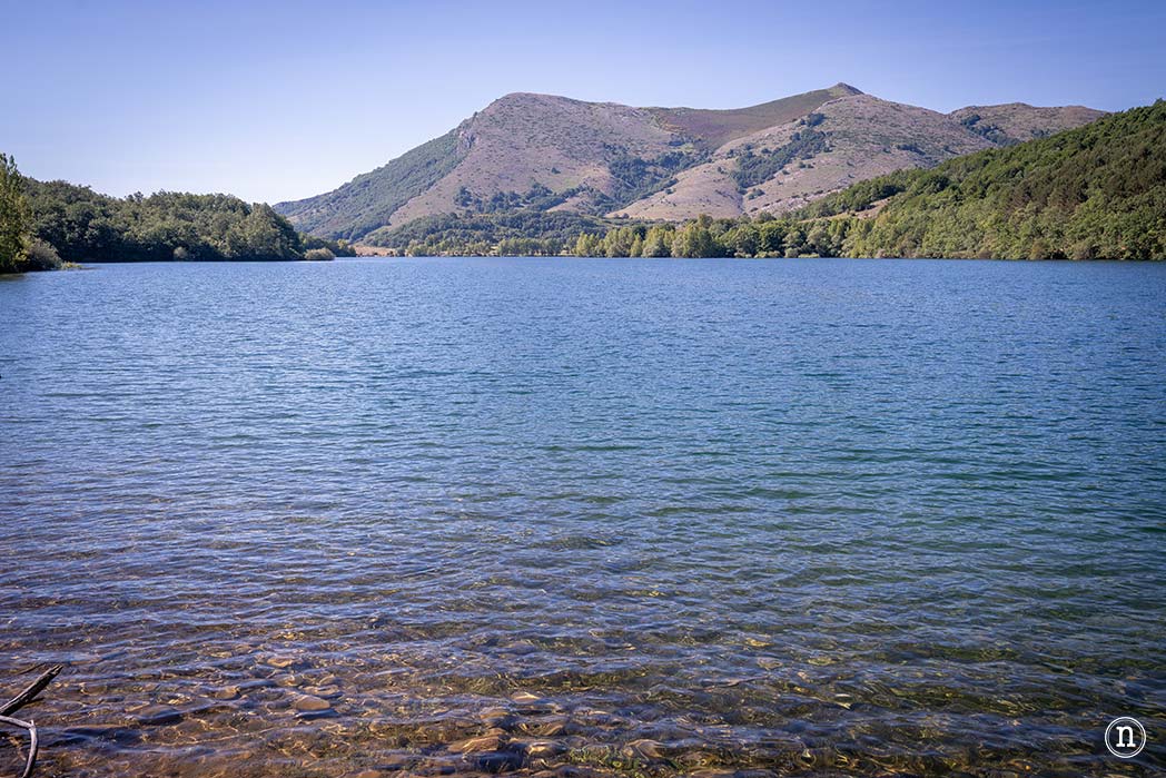 Embalse de Ruesga en Cervera de Pisuerga, Montaña Palentina