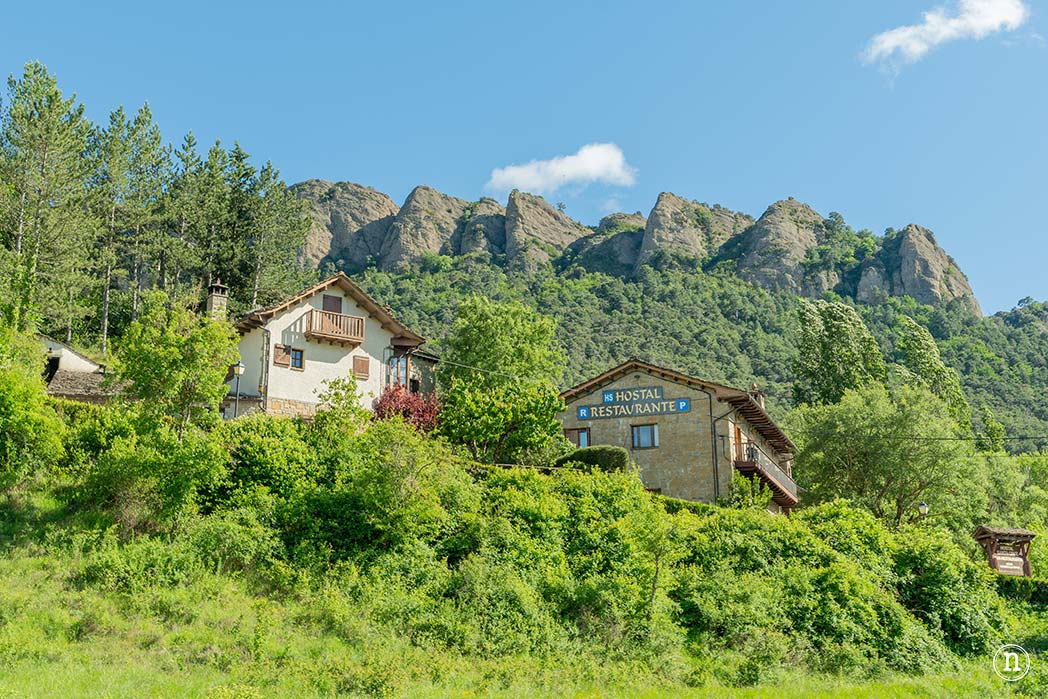 Santa Cruz de la Serós y Monasterio de San Juan de la Peña