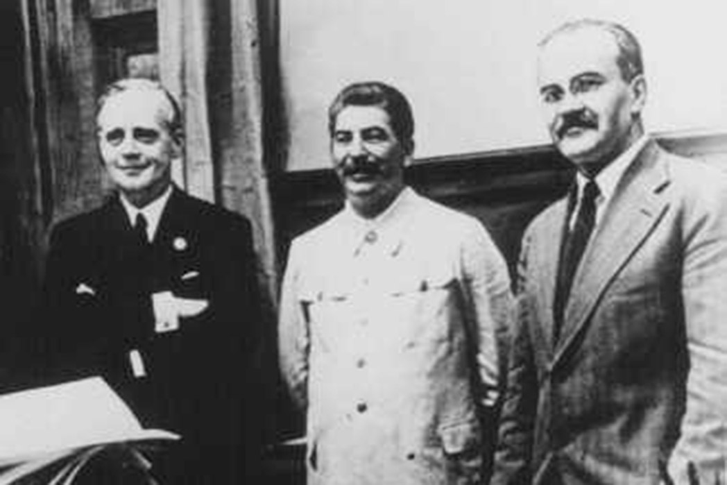 La Fábrica de Schindler la historia real que salvó 1.200 vidas
Pacto Ribbentrop-Mólotov