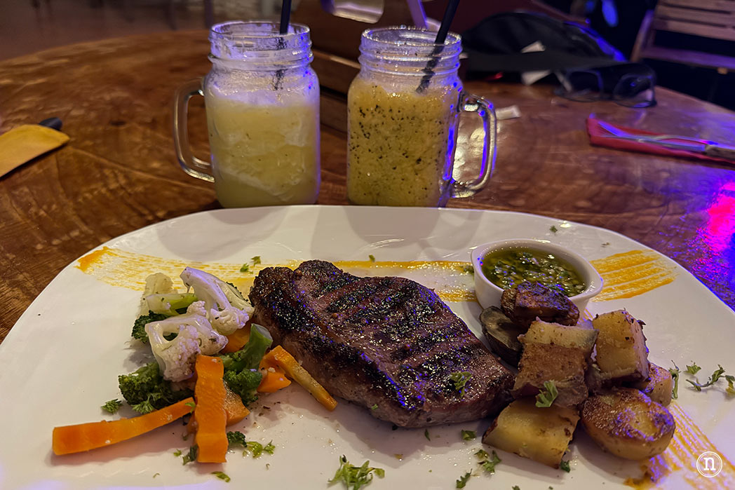 Bahía Drake que ver y hacer en el paraíso natural de Costa Rica Restaurante La Choza