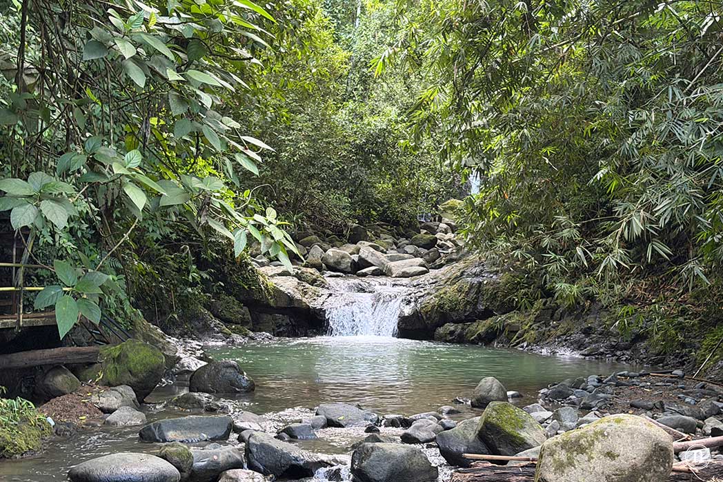 Catarata de Uvita la cascada de Costa Rica con tobogán natural