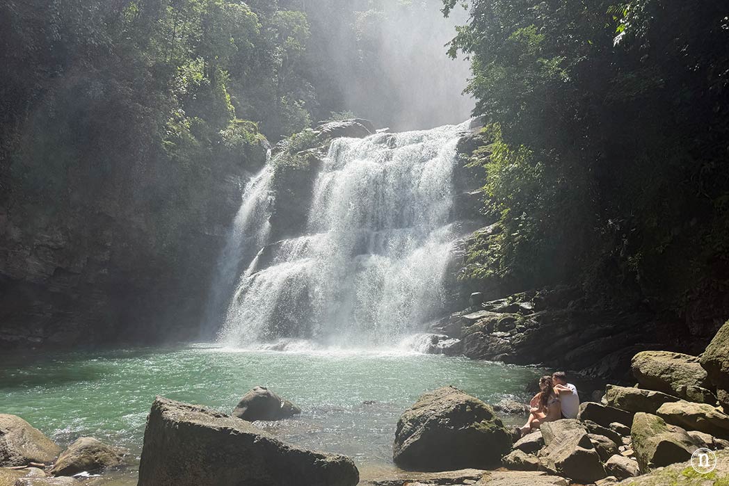 Cataratas Nauyaca el rugido del agua en plena selva, Costa Rica